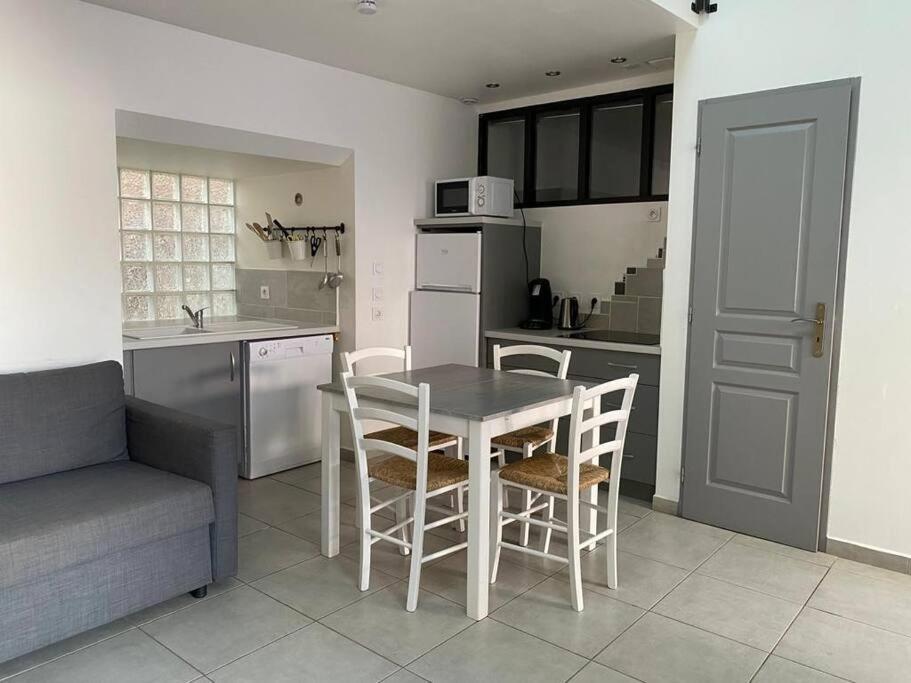 Gite Le Patio Villa Bourg-Saint-Andeol Ngoại thất bức ảnh