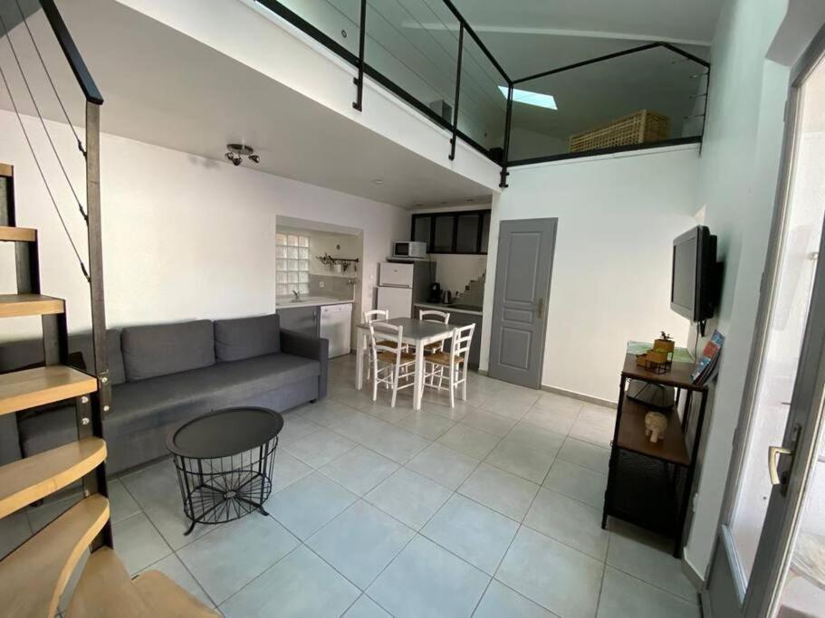 Gite Le Patio Villa Bourg-Saint-Andeol Ngoại thất bức ảnh